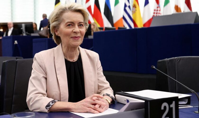 Commission européenne: les eurodéputés approuvent la nouvelle équipe d’Ursula von der Leyen