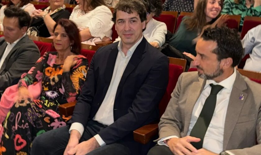 David Azagra, el director imputado, vuelve a estrenar su ciclo de óperas en Badajoz