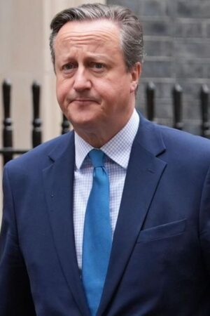 David Cameron changes mind to back assisted dying bill