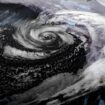 Deadly 'bomb cyclone' lashes US Northwest