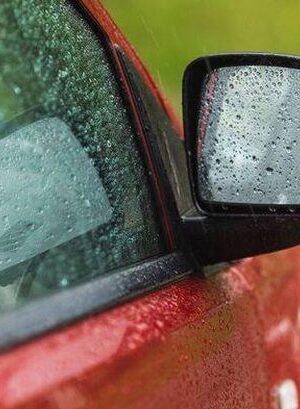 Drivers urged to clear windscreen with simple step - and it doesn't involve heating