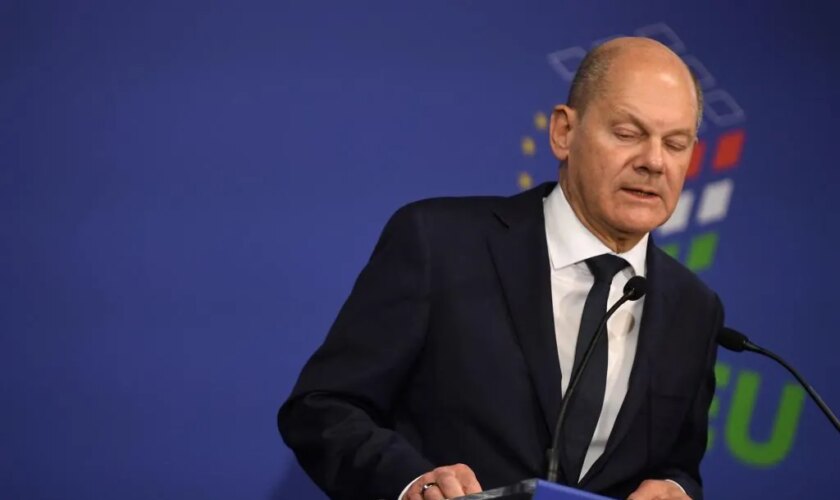 El canciller Scholz chantajea a la oposición para disolver el Bundestag