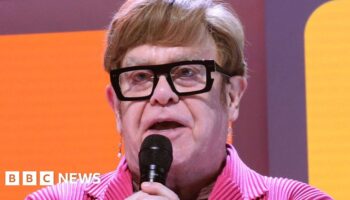 Elton John album on hold because he 'can't see'