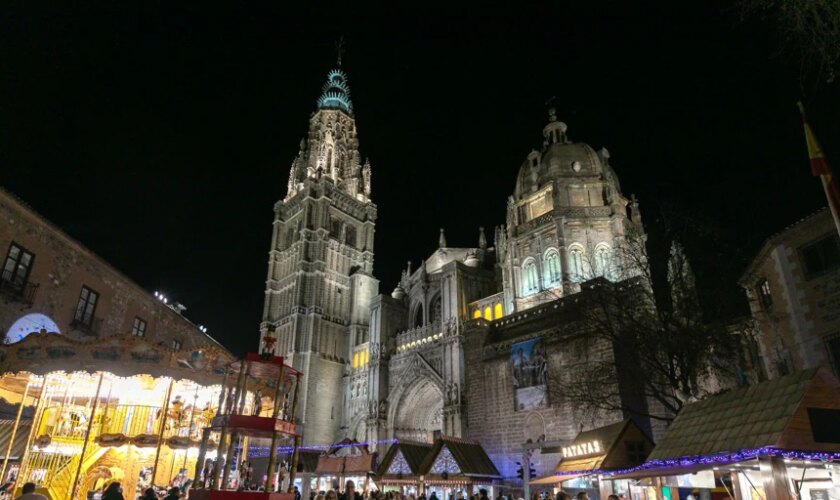 Encendido luces de Navidad Toledo 2024: horario, calles iluminadas, belenes y dónde están los mercadillos