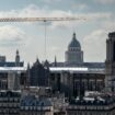 Espaces verts et logement social : le plan "bioclimatique" de Paris pour transformer la ville