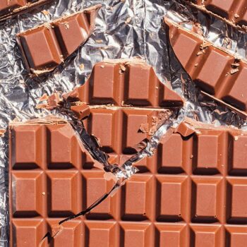 Face à l'explosion des prix, des scientifiques ont créé le chocolat sans cacao