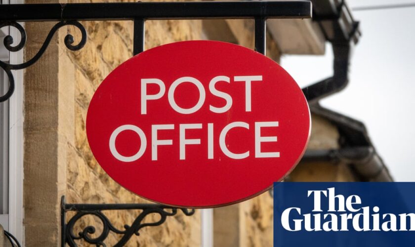 Families of post office operators may be able claim Horizon compensation, says minister