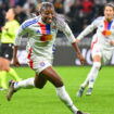 Foot féminin : grâce à un doublé de Diani, Lyon s’impose en Ligue des champions et se qualifie pour les quarts