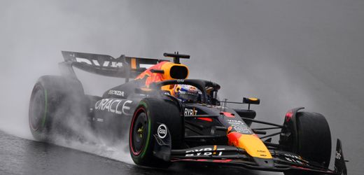 Formel 1 in Brasilien: Max Verstappen gewinnt chaotisches Regenrennen von São Paulo