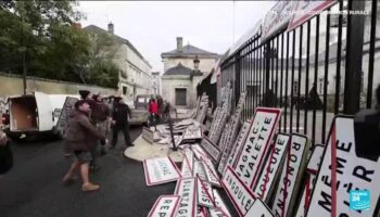 France : les agriculteurs multiplient les actions, débat sur le Mercosur à l'Assemblée