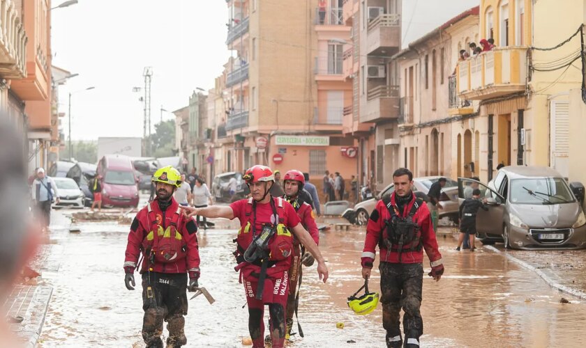 Francia asegura que ofreció ayuda con el envío de 250 bomberos a Valencia y que España la rechazó: "Gracias, pero ahora no hace falta"