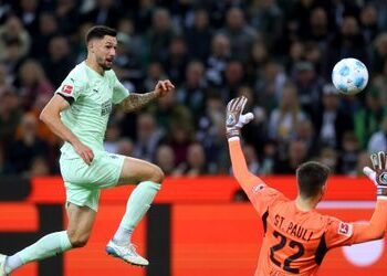 Fußball-Bundesliga: Borussia Mönchengladbach schlägt den FC St. Pauli