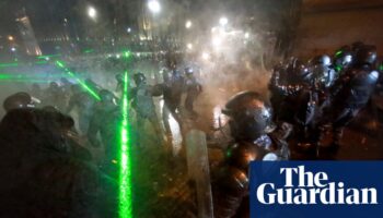 Georgia protesters clash with police after EU membership talks suspended