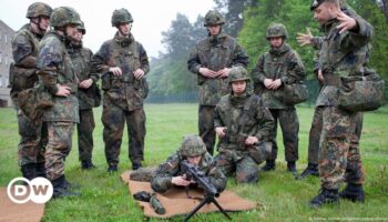 German Cabinet approves new military service law