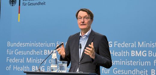 Gesundheit: Karl Lauterbach will Beitrag zur Pflegeversicherung anheben – und mahnt Reform an