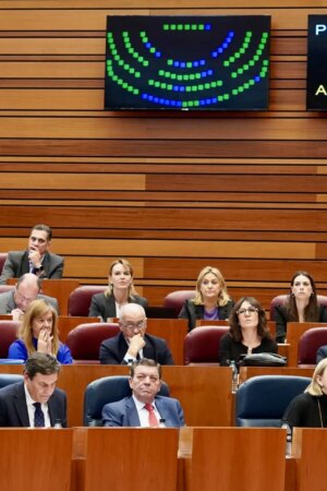 Hasta el PP vota con el PSOE que la Junta apruebe «de manera urgente» el Presupuesto