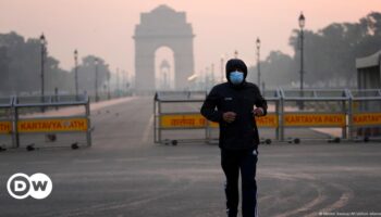 India's New Delhi cloaked in smog after Diwali celebrations