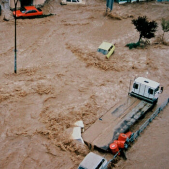 Inondations : comment Nîmes, sinistrée en 1988, est devenue une référence contre les intempéries