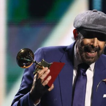 Juan Luis Guerra brilla con luz propia en la 25ª edición de los Grammy Latinos en una gala cargada de grandes artistas y música