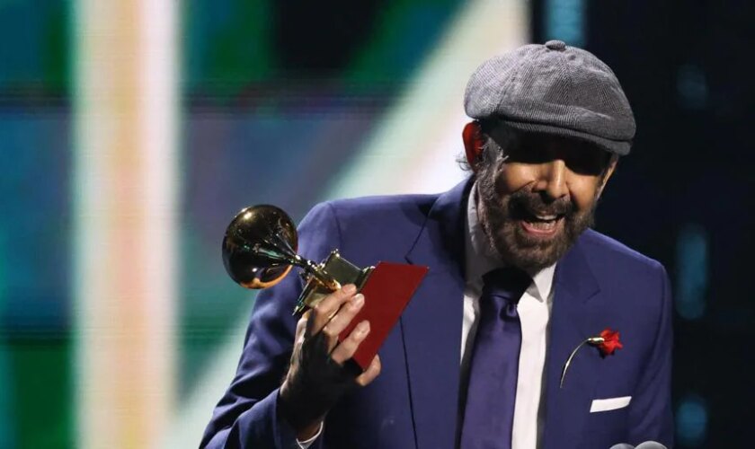 Juan Luis Guerra brilla con luz propia en la 25ª edición de los Grammy Latinos en una gala cargada de grandes artistas y música