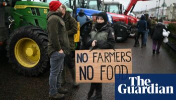 Keir Starmer defends inheritance tax change amid farmers’ outrage