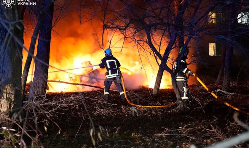 Sumy wird immer häufiger Ziel russischer Angriffe. (Archivbild) Foto: Uncredited/Ukrainian Emergency Service/AP