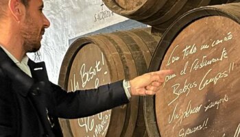 La 'alineación' del exfutbolista Joaquín en su visita a Bodegas Campos: salmorejo, mazamorra, pisto....