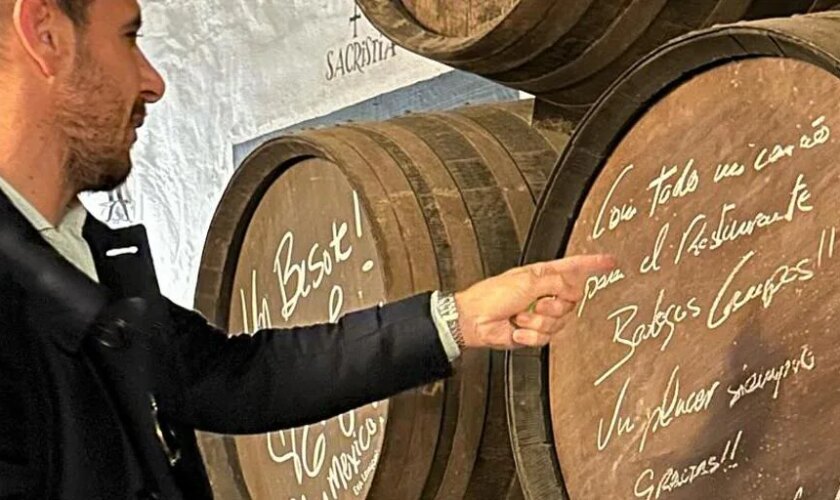 La 'alineación' del exfutbolista Joaquín en su visita a Bodegas Campos: salmorejo, mazamorra, pisto....