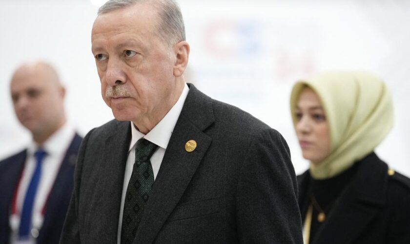 Le président turc Erdogan poursuit le maire d'Istanbul pour diffamation