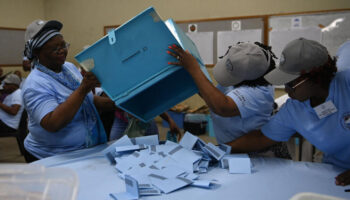 Législatives au Botswana : le président reconnaît la victoire de l'opposition