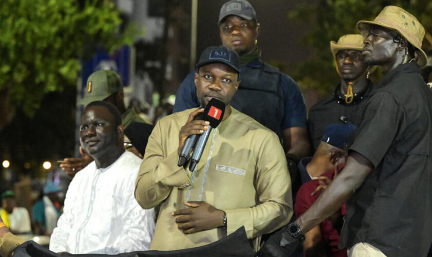 Législatives au Sénégal : "Une victoire éclatante pour le camp au pouvoir, qui l’engage"