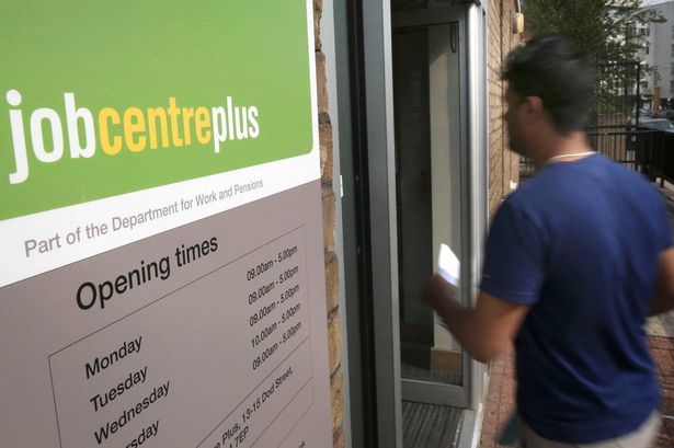 Millions of people contacted by DWP over major Universal Credit change