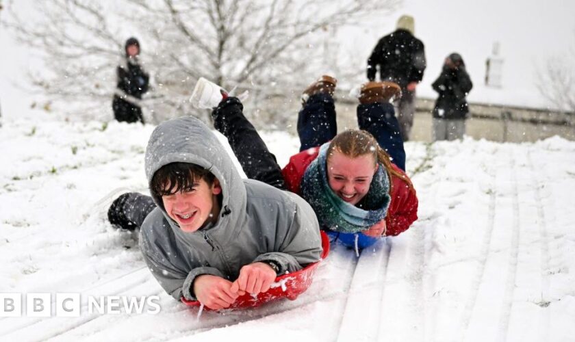 More than 100 UK schools shut after snow, with Storm Bert set to bring 70mph winds