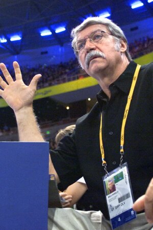 Muere Bela Karolyi, el polémico entrenador de Nadia Comaneci y de múltiples campeonas de gimnasia