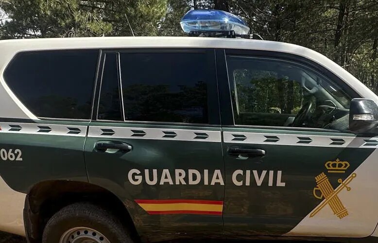 Muere un joven de 24 años al caerle encima una paca de paja en una finca de Badajoz