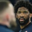 NBA: Joel Embiid nach Schubser gegen Reporter für drei Spiele gesperrt