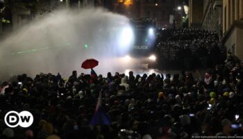 News kompakt: Wasserwerfer gegen pro-Europa Demonstranten