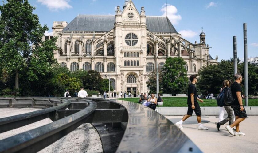 « Nous vivons avec nos contemporains » : à l’église Saint-Eustache, huit siècles d’art et de charité