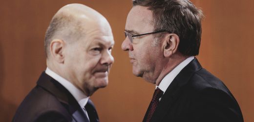 Olaf Scholz vs Boris Pistorius: Rolf Mützenich bestätigt Grummeln in SPD wegen Kanzler-Frage