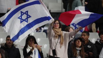 «On ne veut pas s’arrêter de vivre» : France-Israël, quand la fête du football passe au second plan