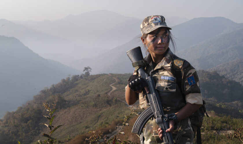 «On sait toutes pourquoi on est ici»: en Birmanie, les femmes sur le front de la résistance armée