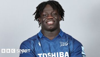 Asher Opoku-Fordjour in England training kit