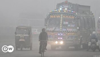 Pakistan's Punjab imposes activity bans amid intense smog