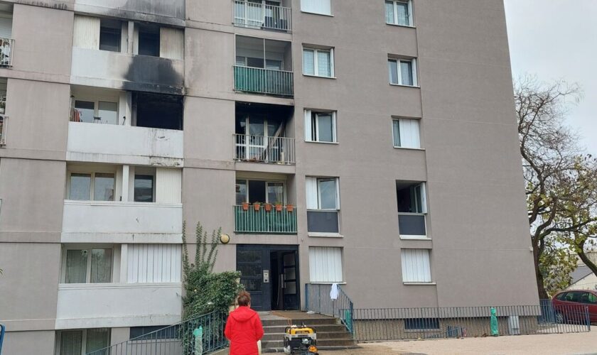 Palaiseau : un incendie se déclare chez un locataire atteint du syndrome de Diogène, l’immeuble évacué