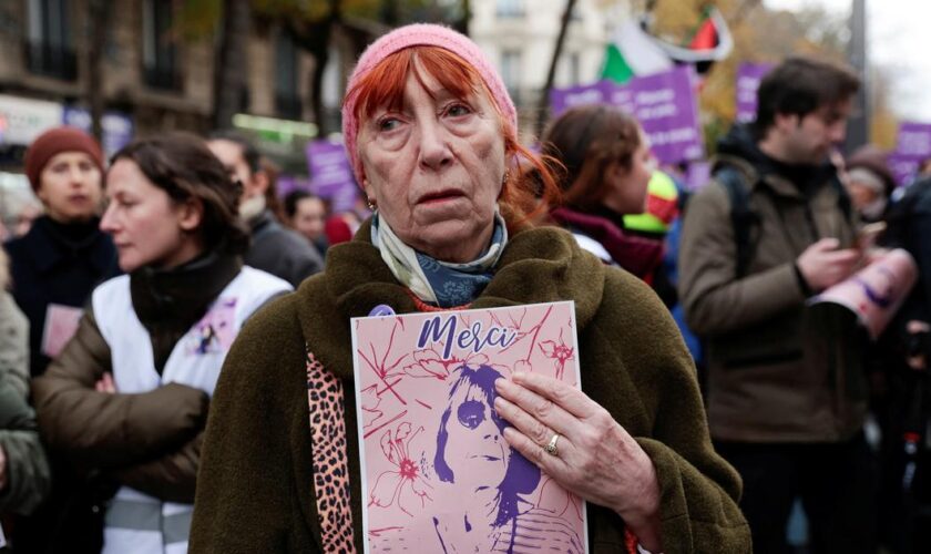 «Parler des Palestiniennes au même titre qu’on parle de Gisèle Pelicot» : à Paris, une manifestation féministe contre les violences sexistes et sexuelles