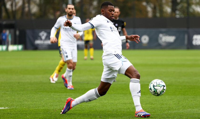 Pau - Paris FC (0-0) : un troisième nul de suite pour le leader qui marque le pas