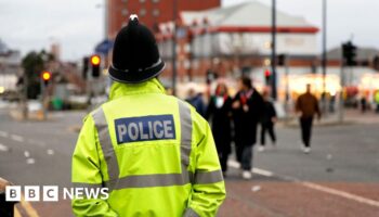 Police to get new powers to tackle anti-social behaviour