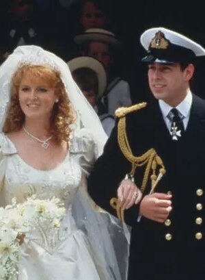 Prince Andrew and Fergie still live together but author gives verdict on remarriage