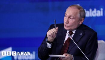 Putin congratulates 'courageous' Trump on election win