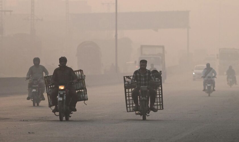 Record historique de pollution au Pakistan, plus de 80 fois le niveau acceptable de l’OMS